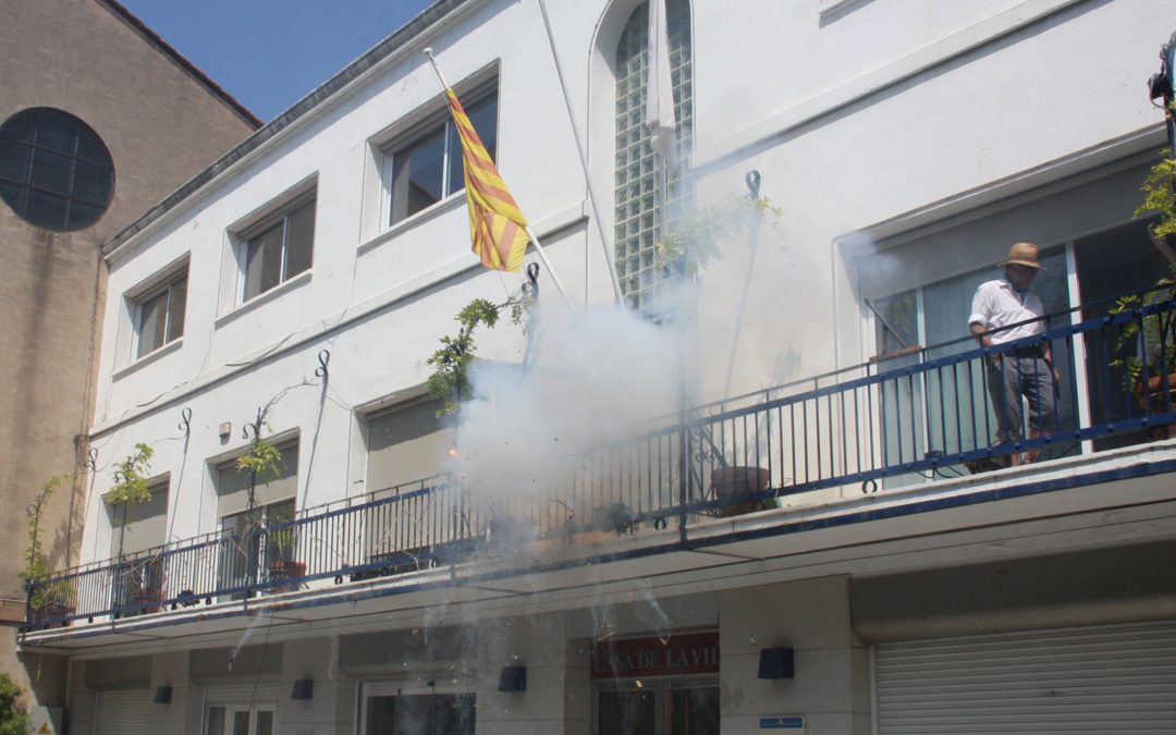 Repicada de campanes i enlairada de coets
